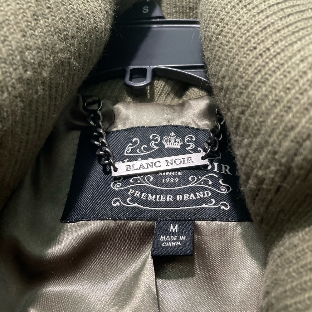 Winter Jacket Size Medium - image 6